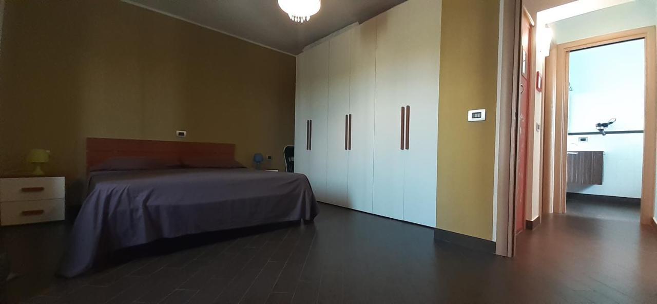 8 Via V. Monti Villa Loiri Porto San Paolo Bagian luar foto