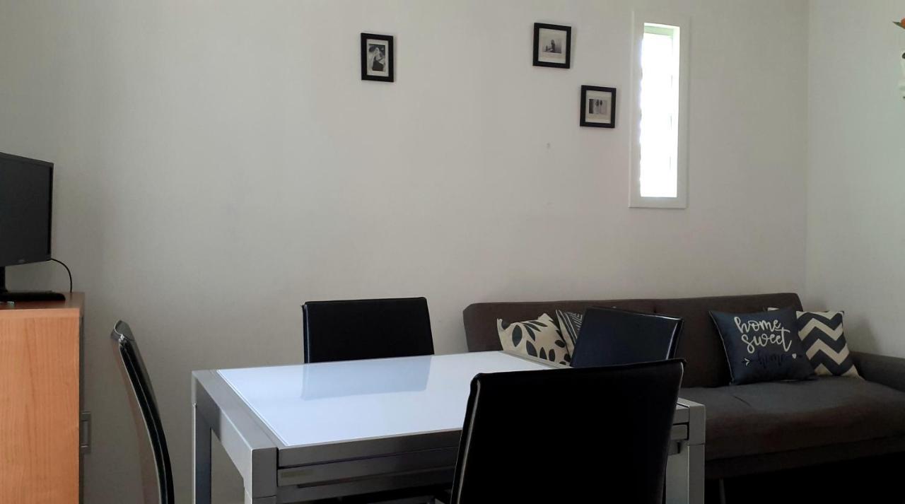 8 Via V. Monti Villa Loiri Porto San Paolo Bagian luar foto